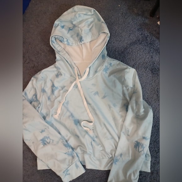 2pc tie dye hoodie & shorts set size 10 - Picture 6 of 8